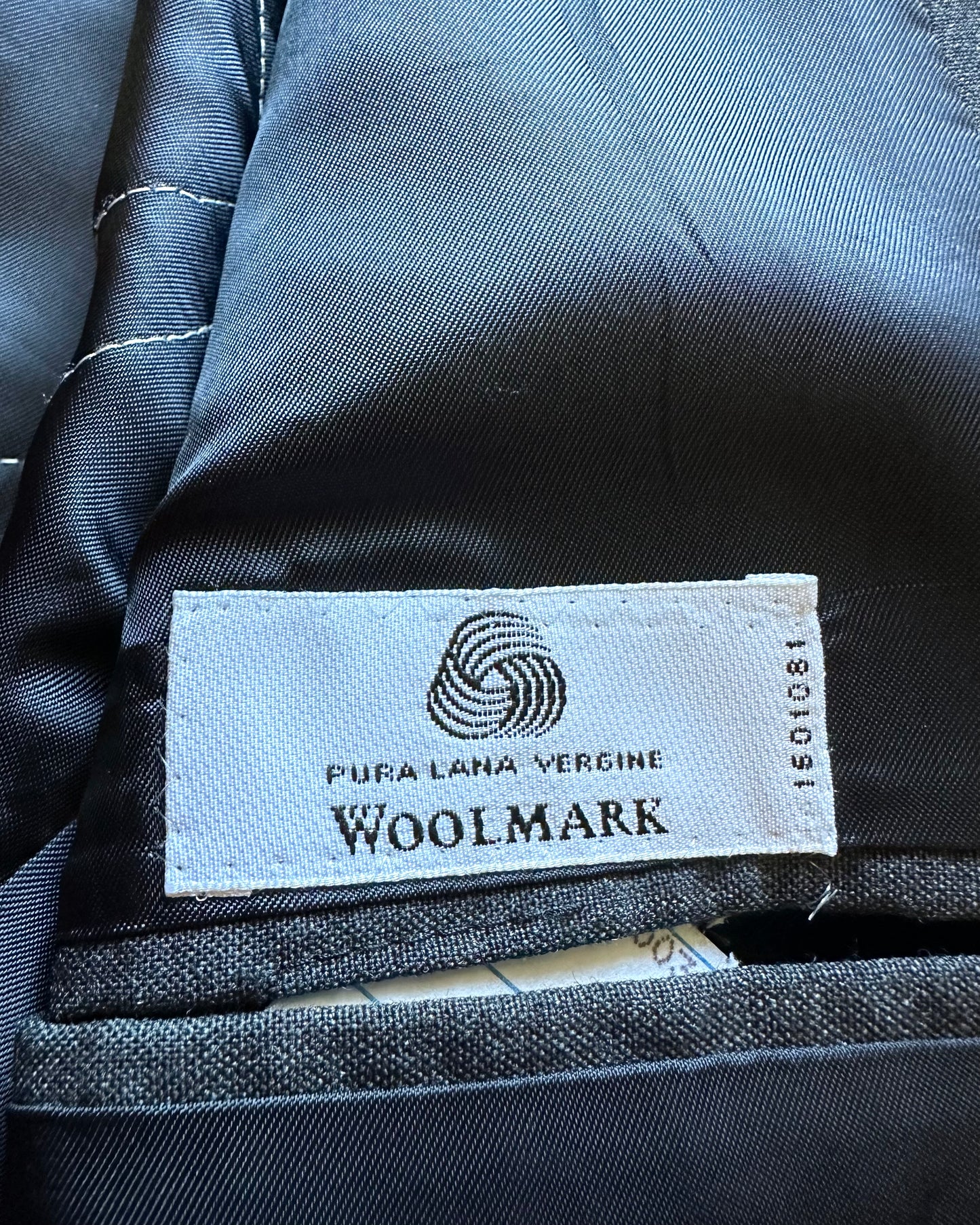 B3UPCYCLE - ALL EYEZ ON ME BLAZER BROKEN HEART GREY